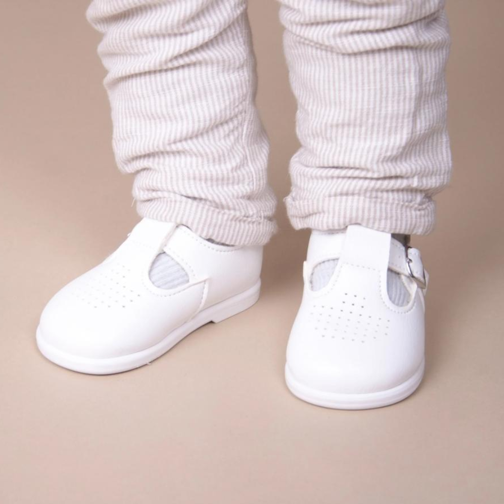 Baypods Unisex White Hard Soled Shoes