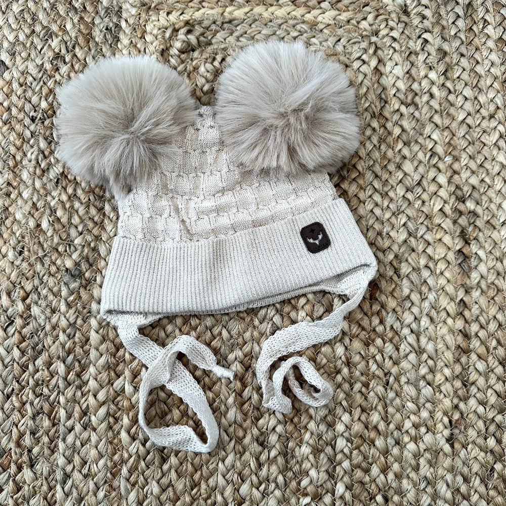 Jamiks Nander Tie Pom Pom Hat