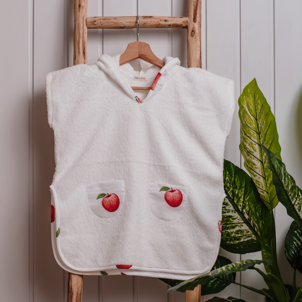  Meia Pata Boys Apples Beach Poncho