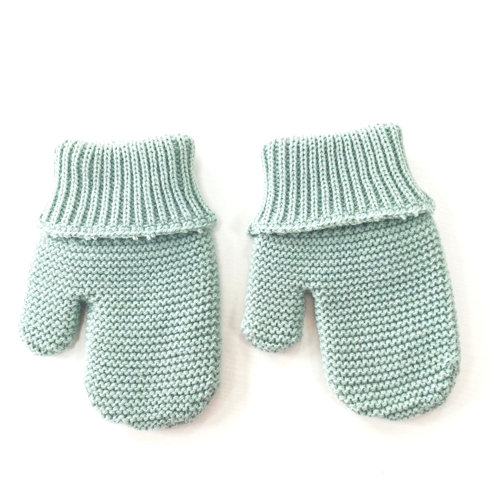 Pangasa Soft Green Knitted Mittens