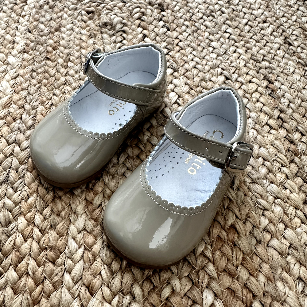 Caminito Girls Beige Patent Mary Jane Shoes