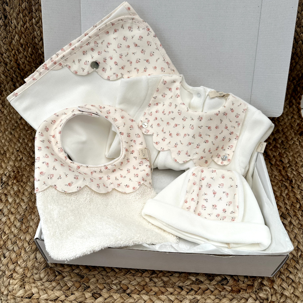 Baby Gi Ivory Flossie Gift Set