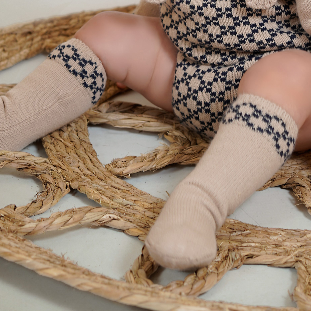 New In Rahigo Boys Camel & Navy Socks