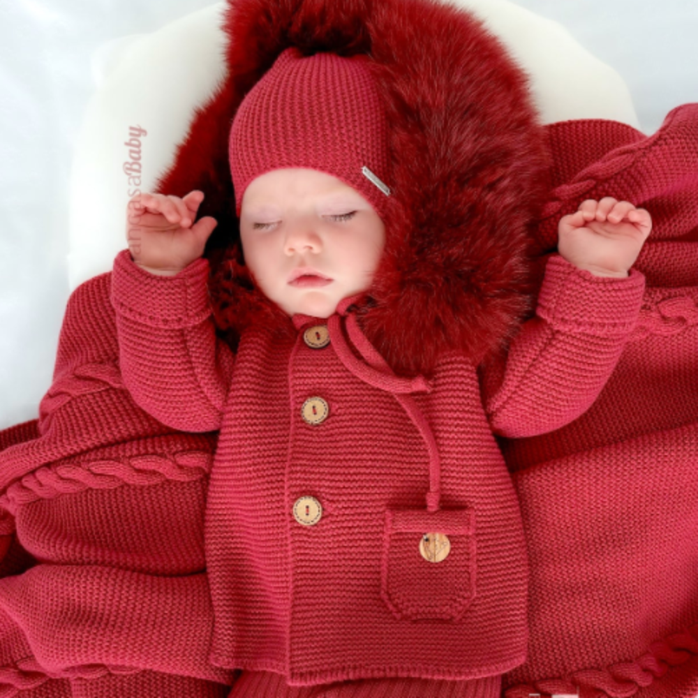 Pangasa Red Fur Tie Hat