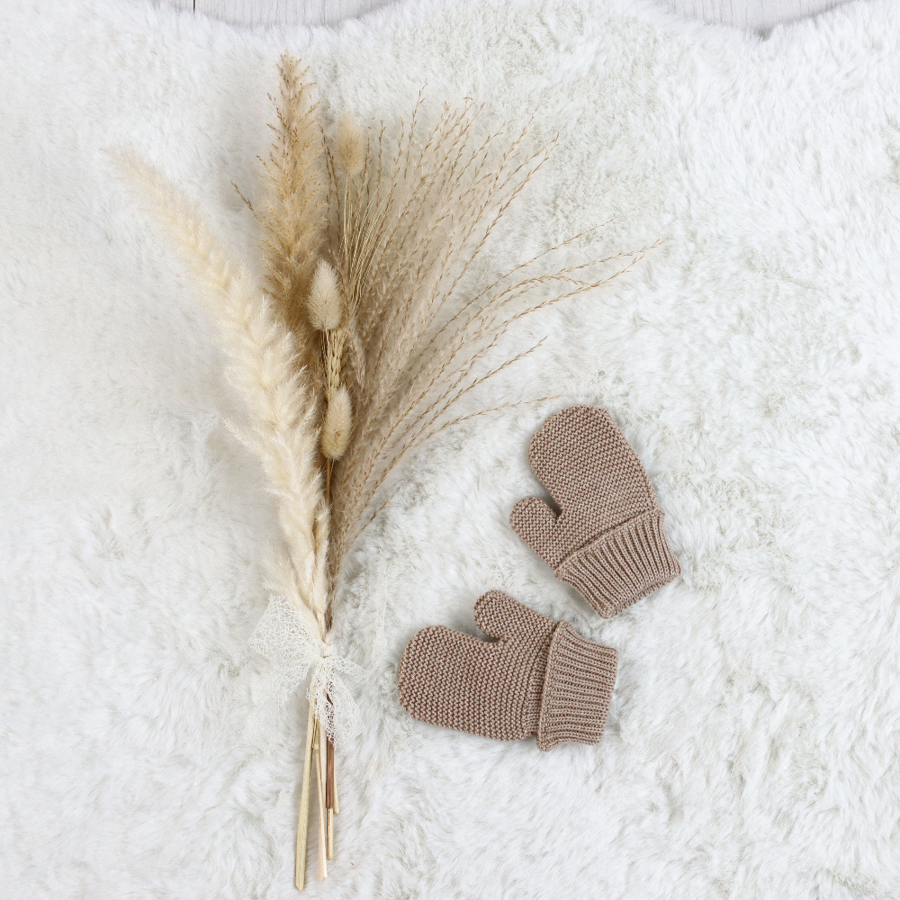 Pangasa Sand Knitted Mittens