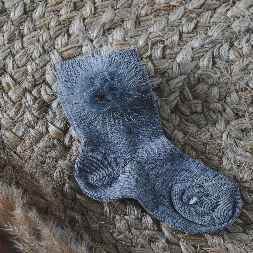 Meia Pata Girls Grey Fur Pom Pom Knee Socks