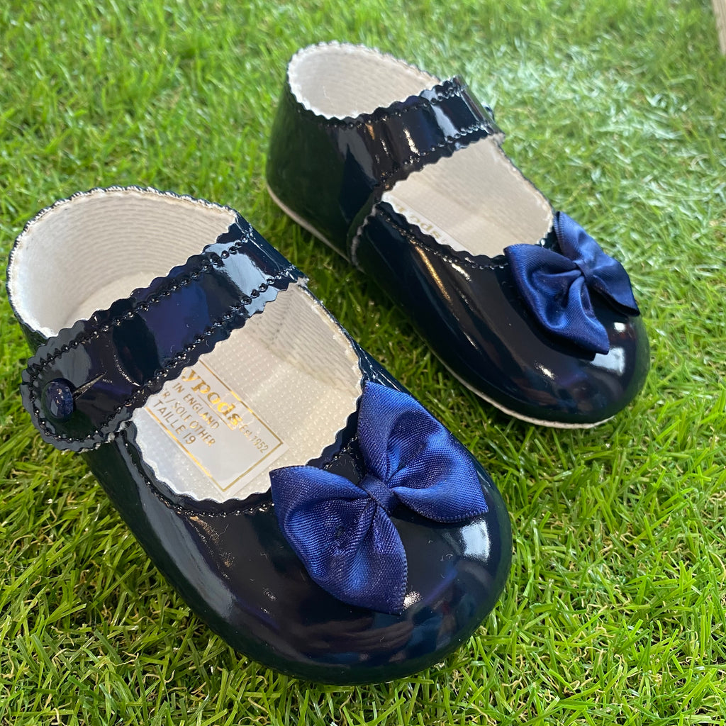 baypods girls navy patent shoes