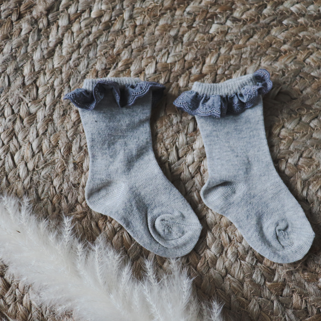 Meia Pata New Grey Lace Knee Socks